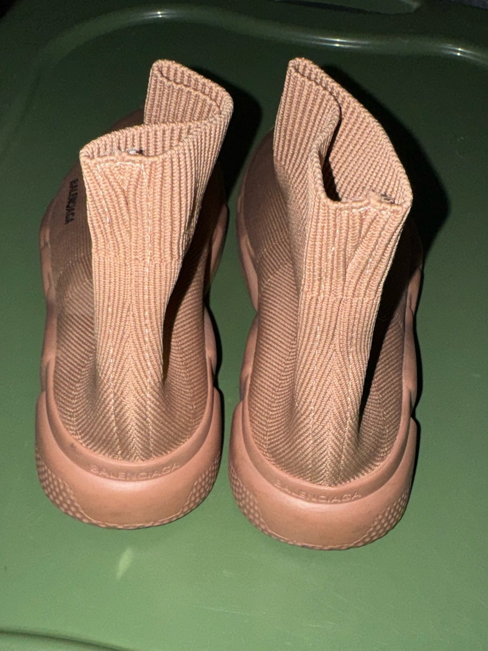 Balenciaga Peach Knit Speed Trainer Sneakers - Picture 2 of 12